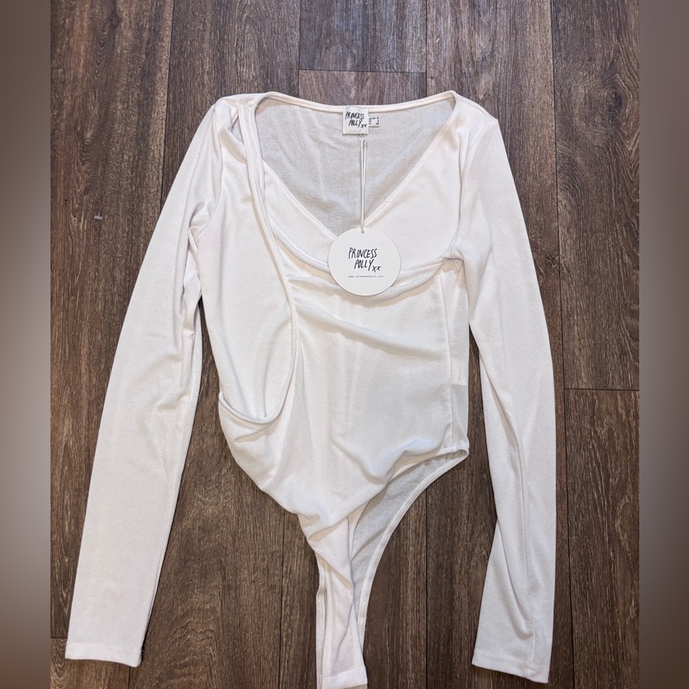 Princess Polly White Bodysuit NWT size 8-0356